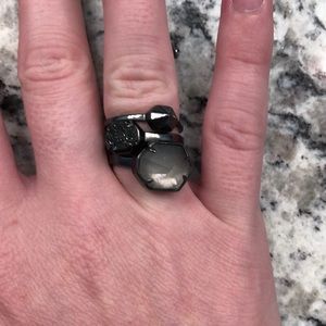 Kendra Scott 3 Ring set